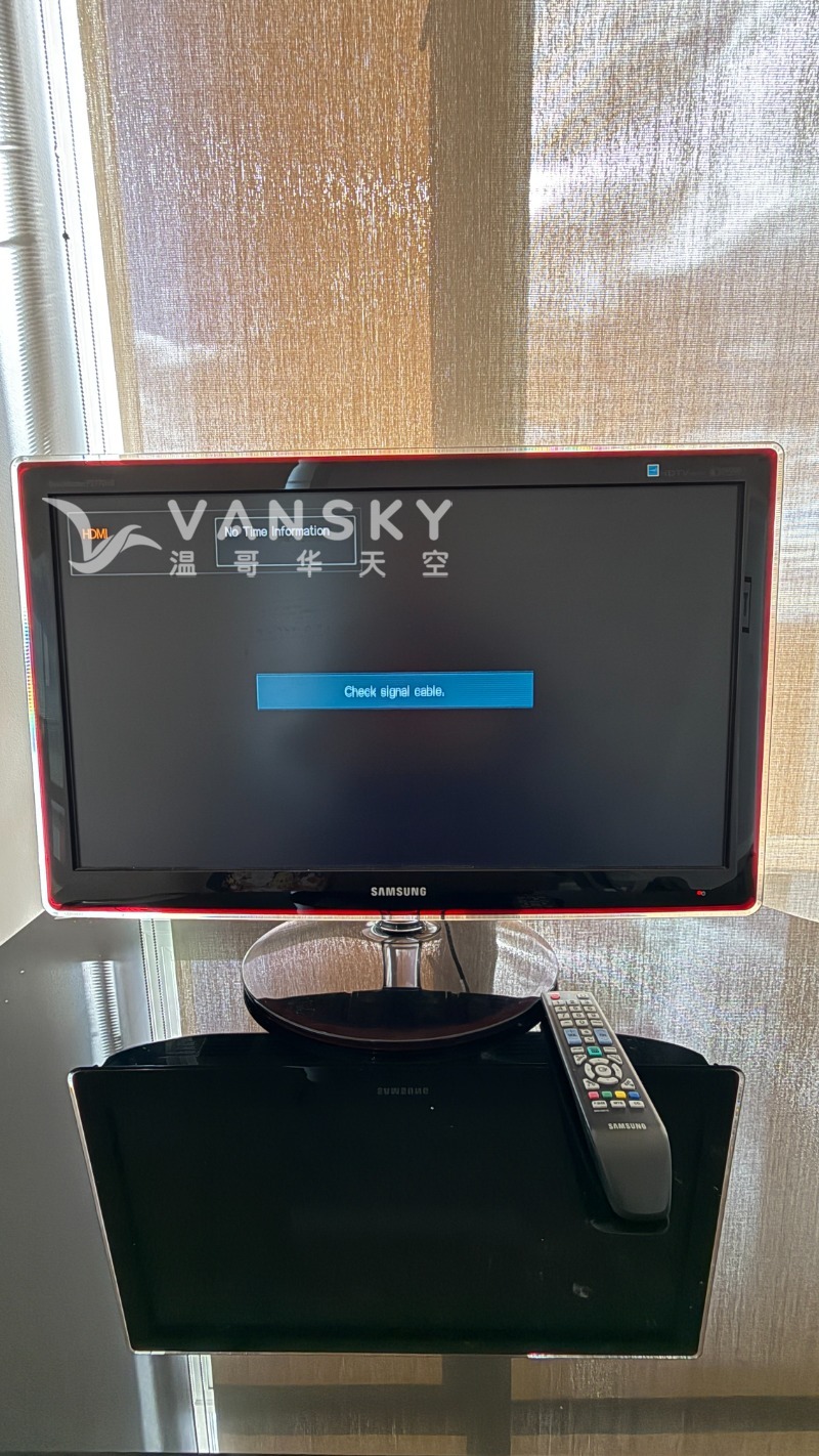 260609210307_Samsung Tv 27 inches with remote.jpg